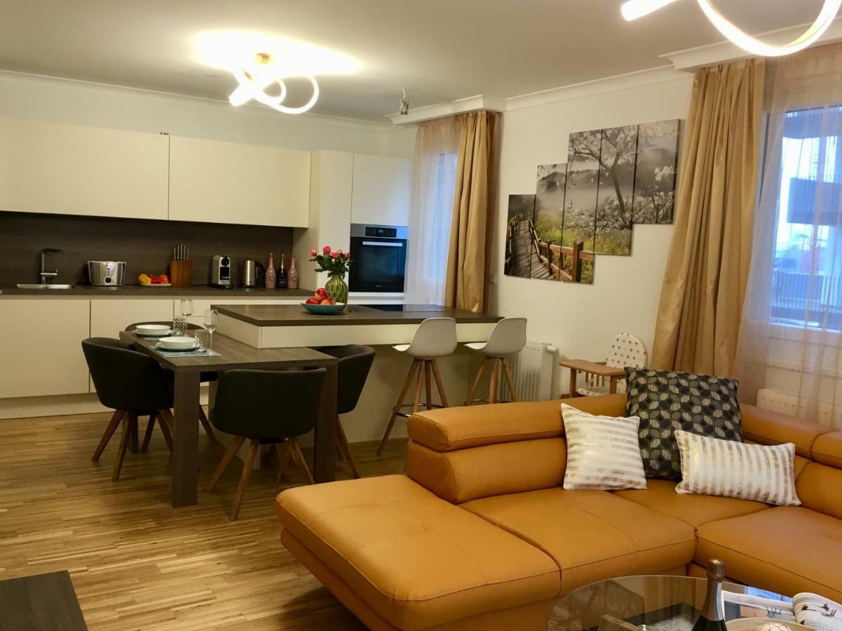 Ferienwohnung am Hauptbahnhof Wien Exterior foto